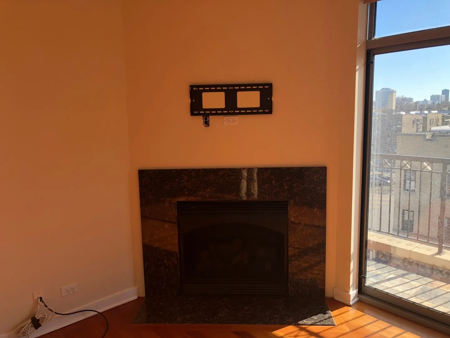 6957 N Greenview Ave, , 60626, USA 60626-unit#4B-Chicago-IL