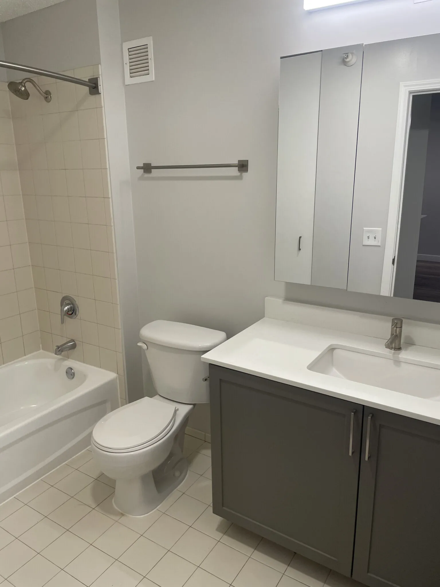 Shoreham and Tides, 360 East South Water Street, ,  60601, USA 60601-unit#1007-Chicago-IL