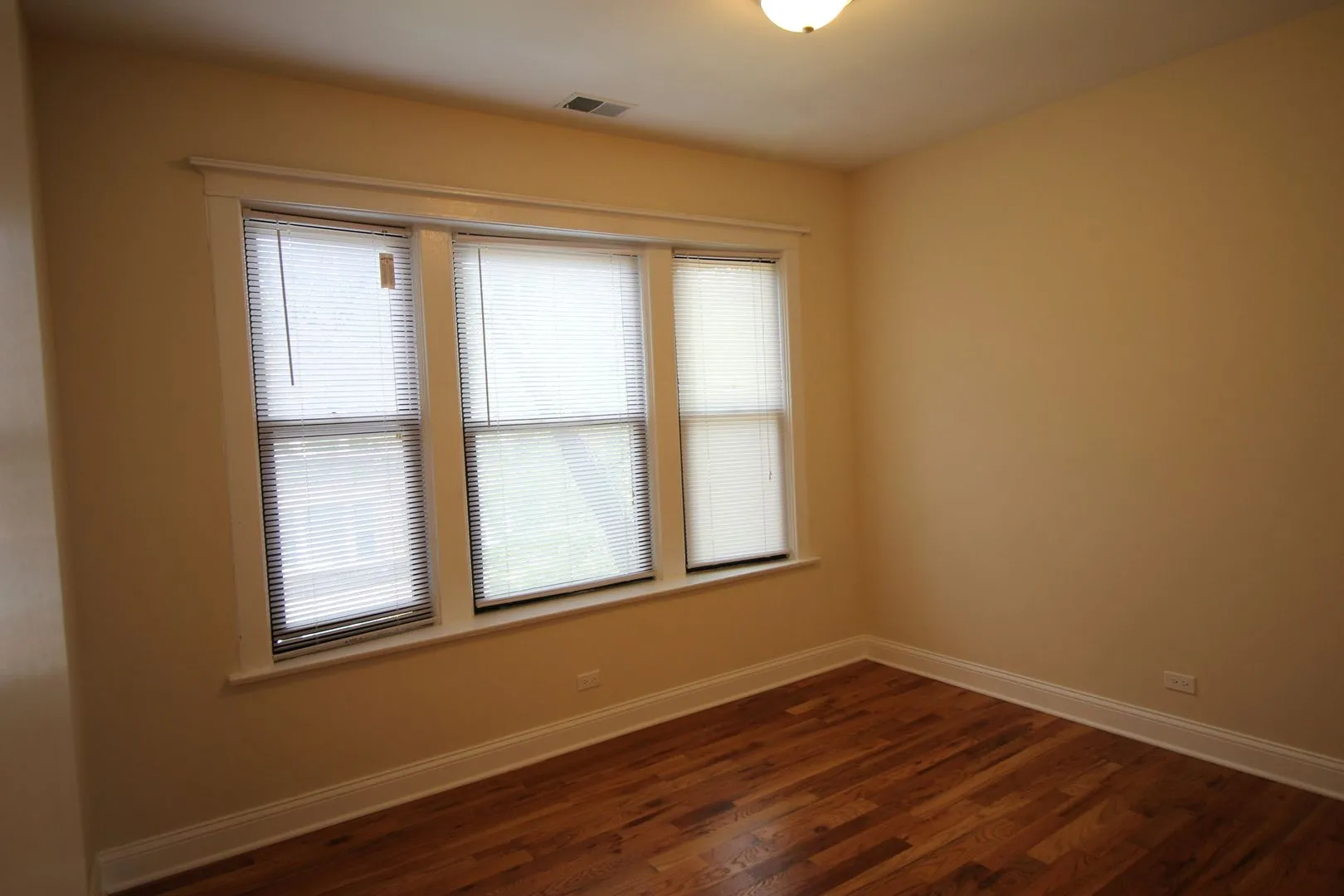 1301 W Columbia Ave, ,  60626, USA 60626-unit#3-Chicago-IL