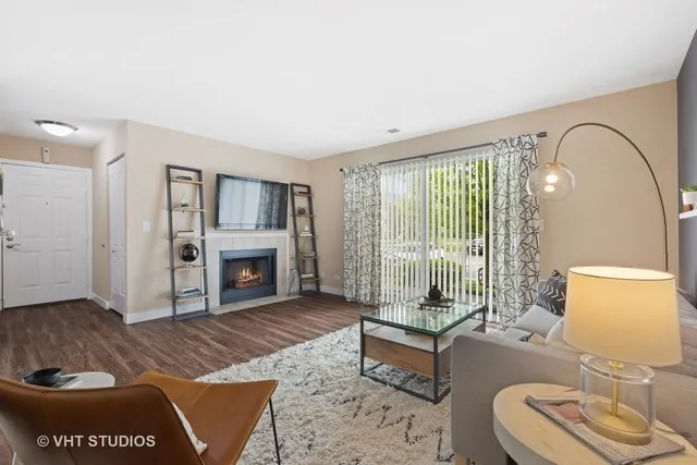 53 Kensington Cir, ,  60189, USA 60189-unit#53-Wheaton-IL