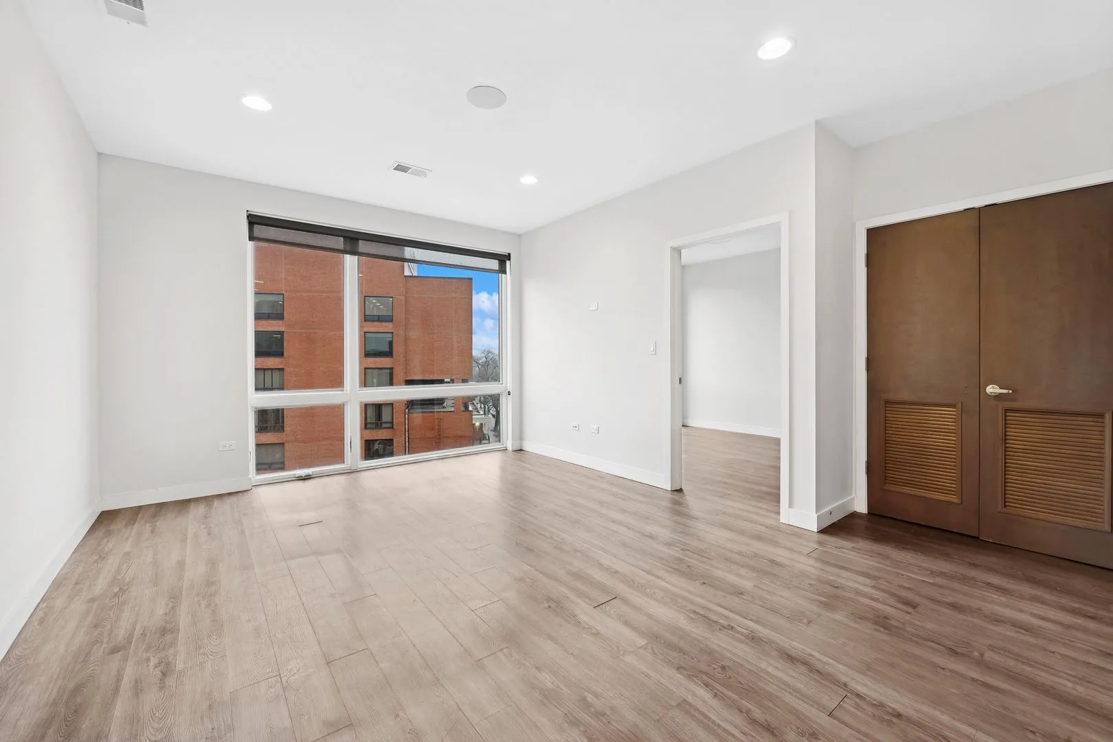 4027 N Broadway #501, , 60613, USA 60613-Chicago-IL