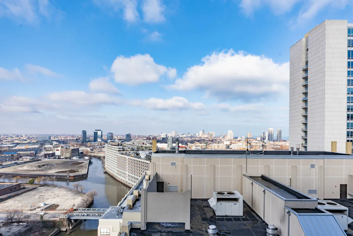 700 N Larrabee St, ,  60654, USA 60654-unit#1902-Chicago-IL