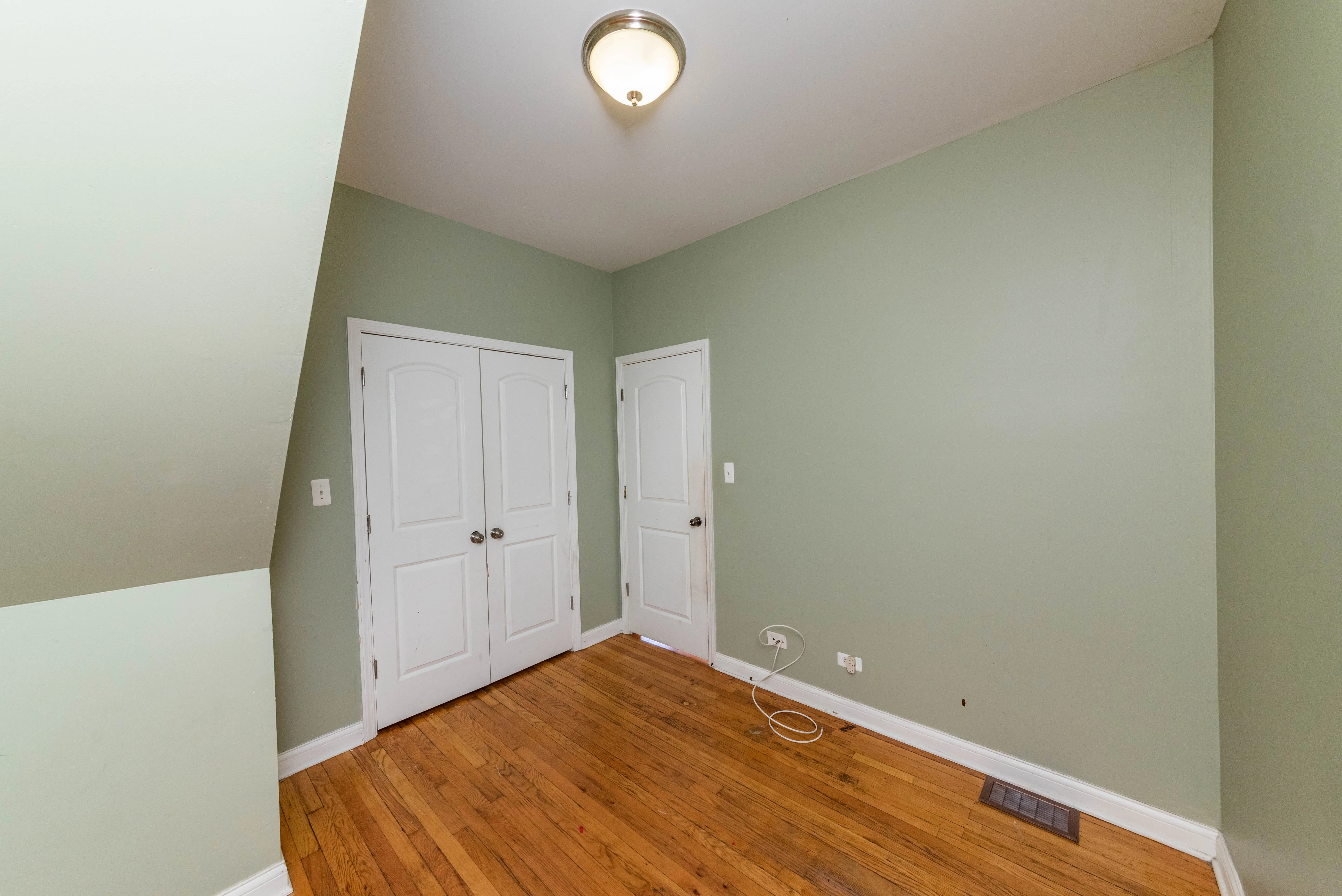 2812 E 76th St, ,  60649, USA 60649-unit#3-Chicago-IL