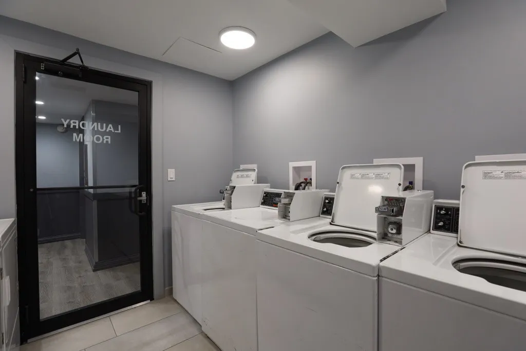 445 W Barry Ave, , 60657, USA 60657-unit#102-Chicago-IL
