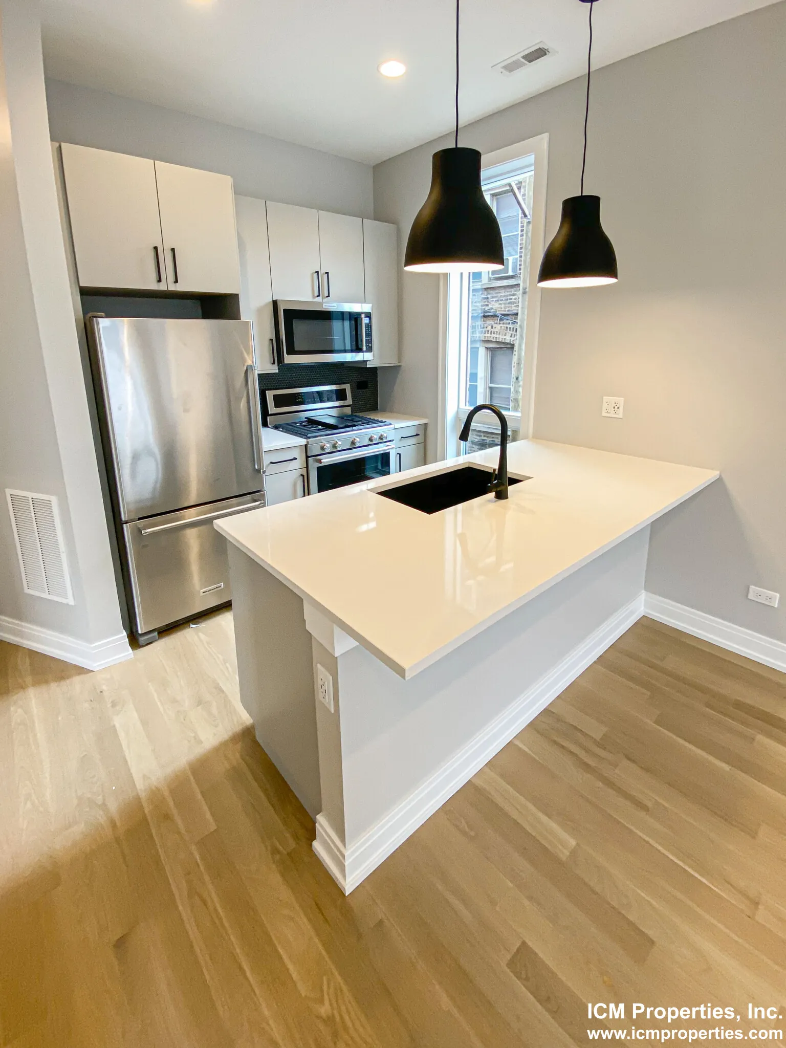 1050 W Cornelia Ave, , 60657, USA 60647-unit#1050-201-Chicago-IL