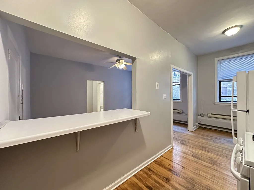 1050 W George St, ,  60657, USA 60657-unit#006-Chicago-IL