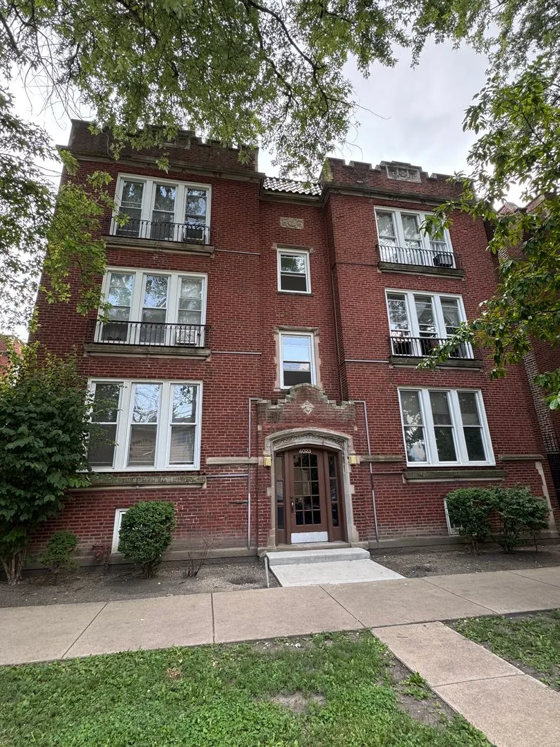 4023 W School St, , 60641, USA 60641-unit#2E-Chicago-IL