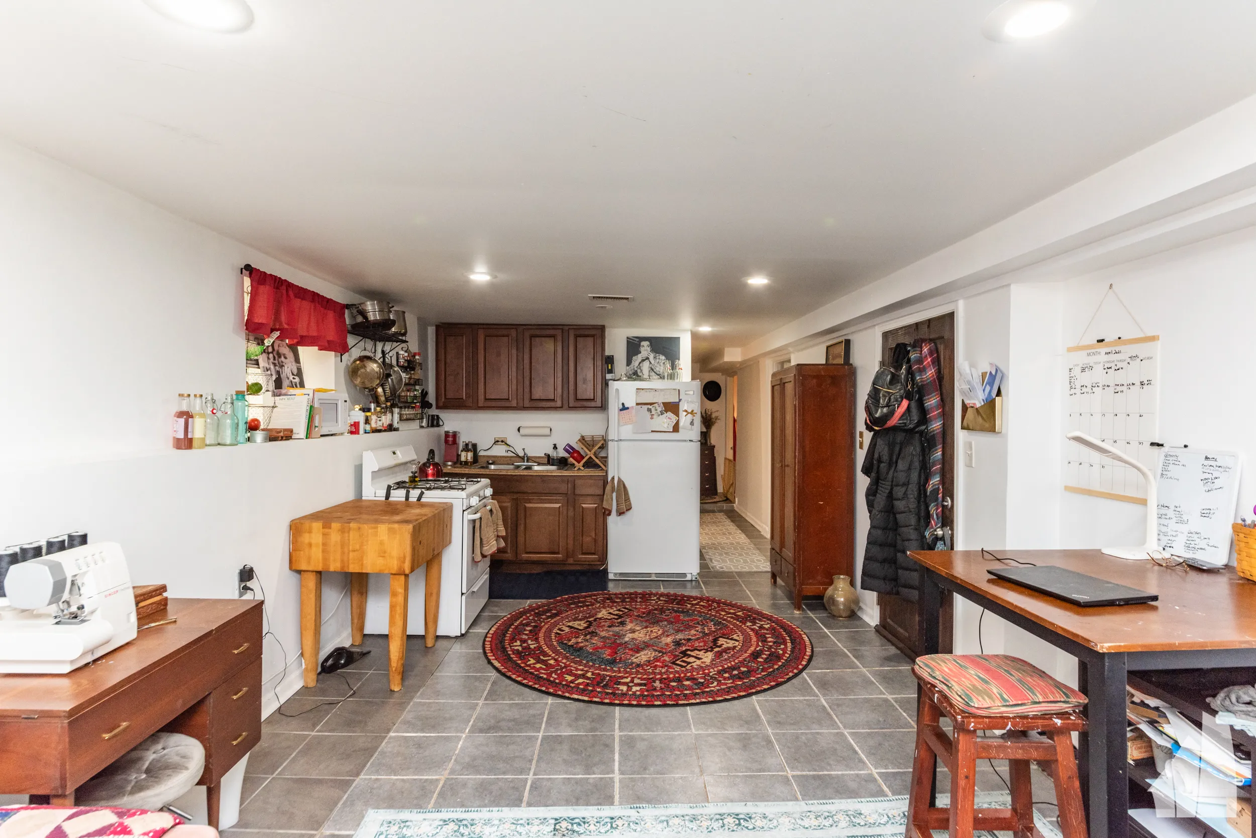 2005 W Race Ave, ,  60612, USA 60612-unit#Basement-Chicago-IL