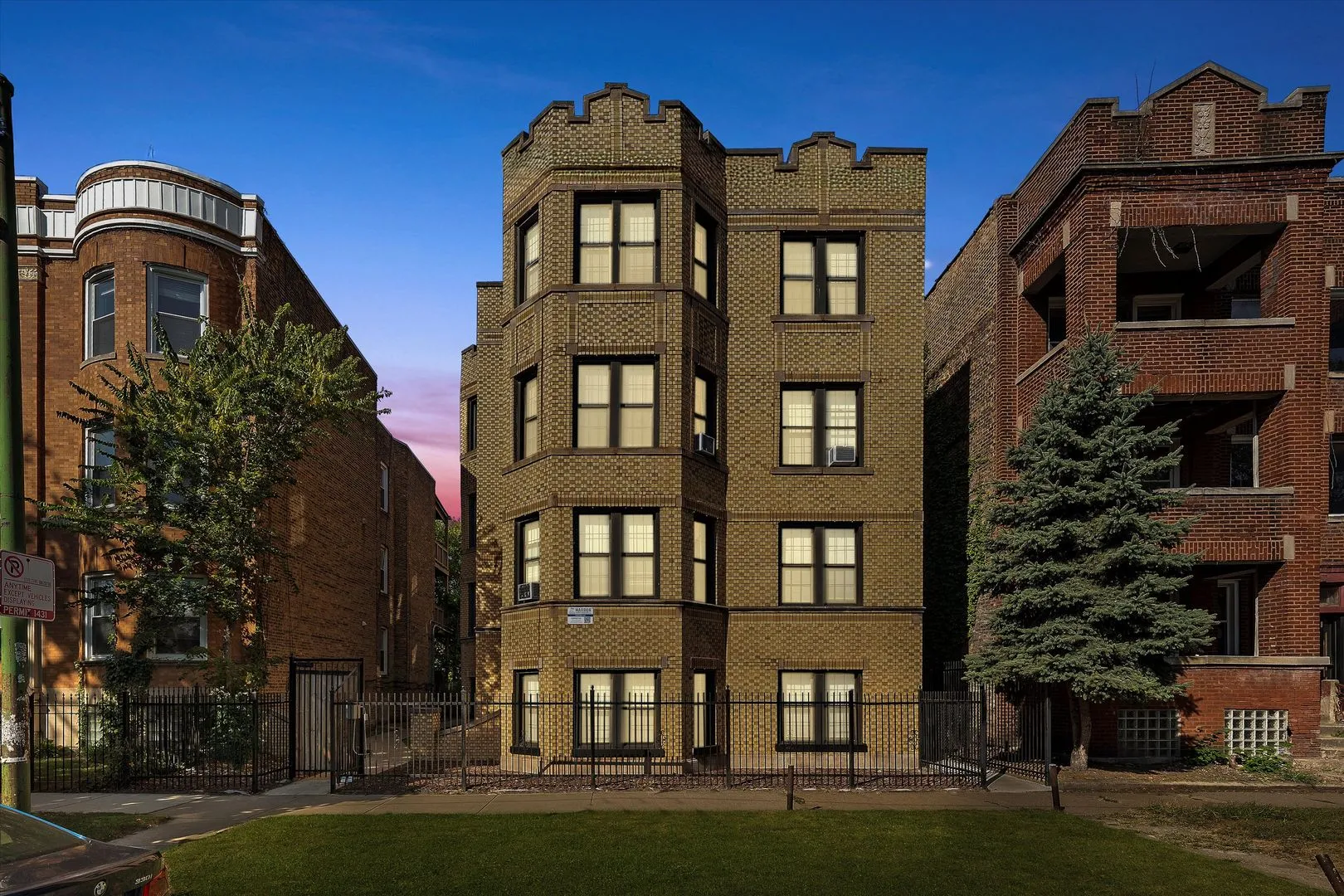 6124 S Ingleside Ave, , 60637, USA 60637-unit#2W-Chicago-IL