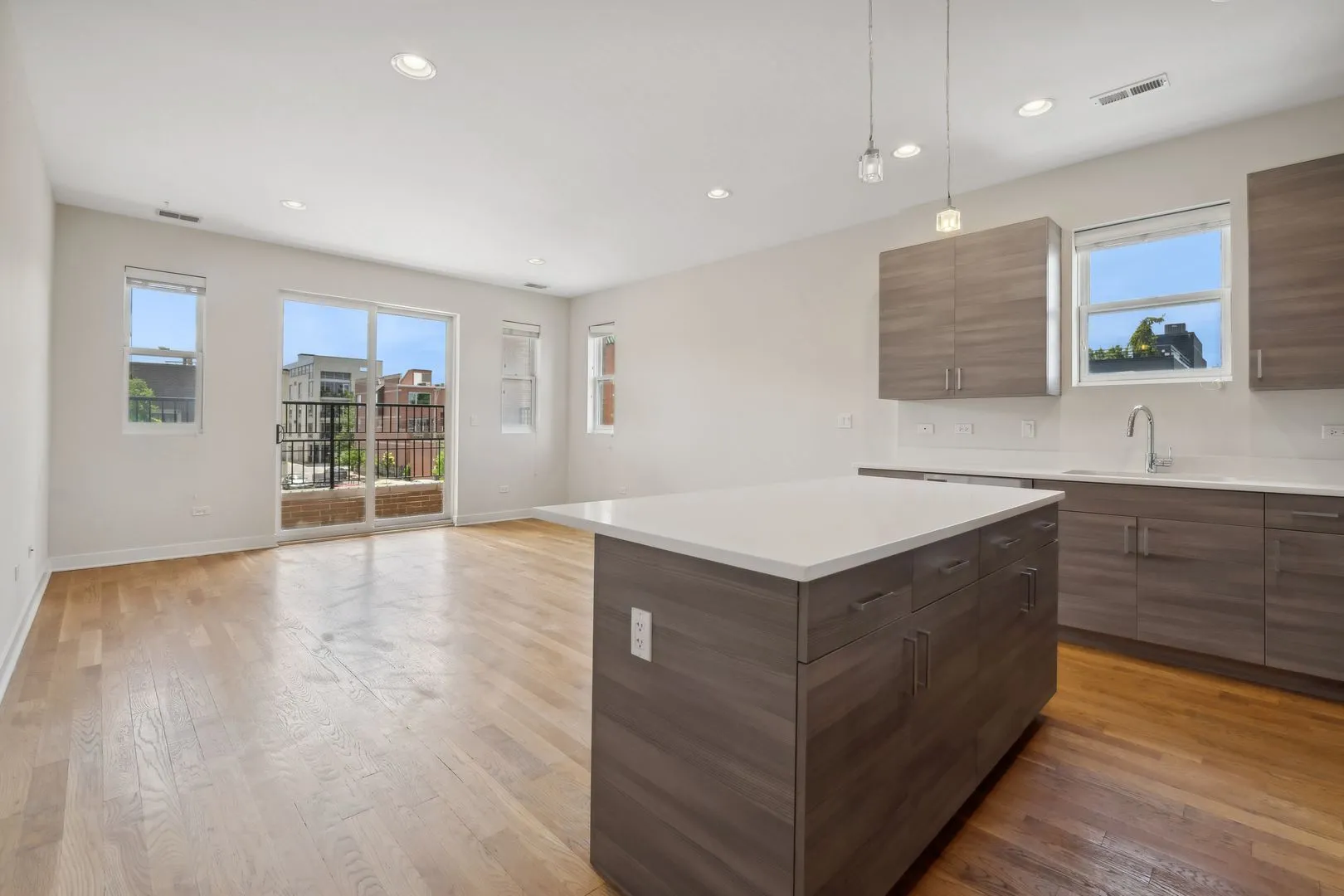 1956 W Ohio St, , 60622, USA 60622-Chicago-IL