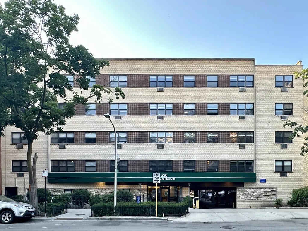530 W Surf St, , 60657, USA 60657-unit#510-Chicago-IL