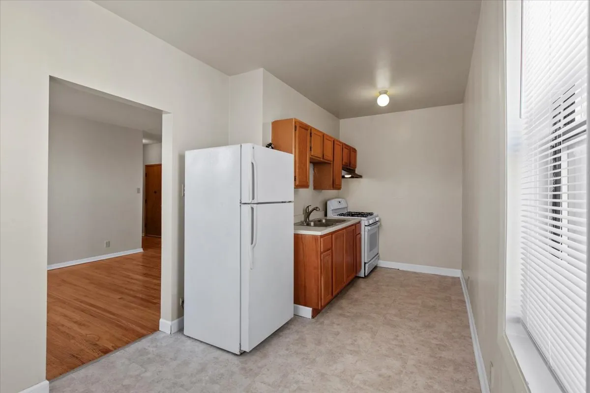 1934 E 74th St, ,  60649, USA 60649-unit#104-Chicago-IL
