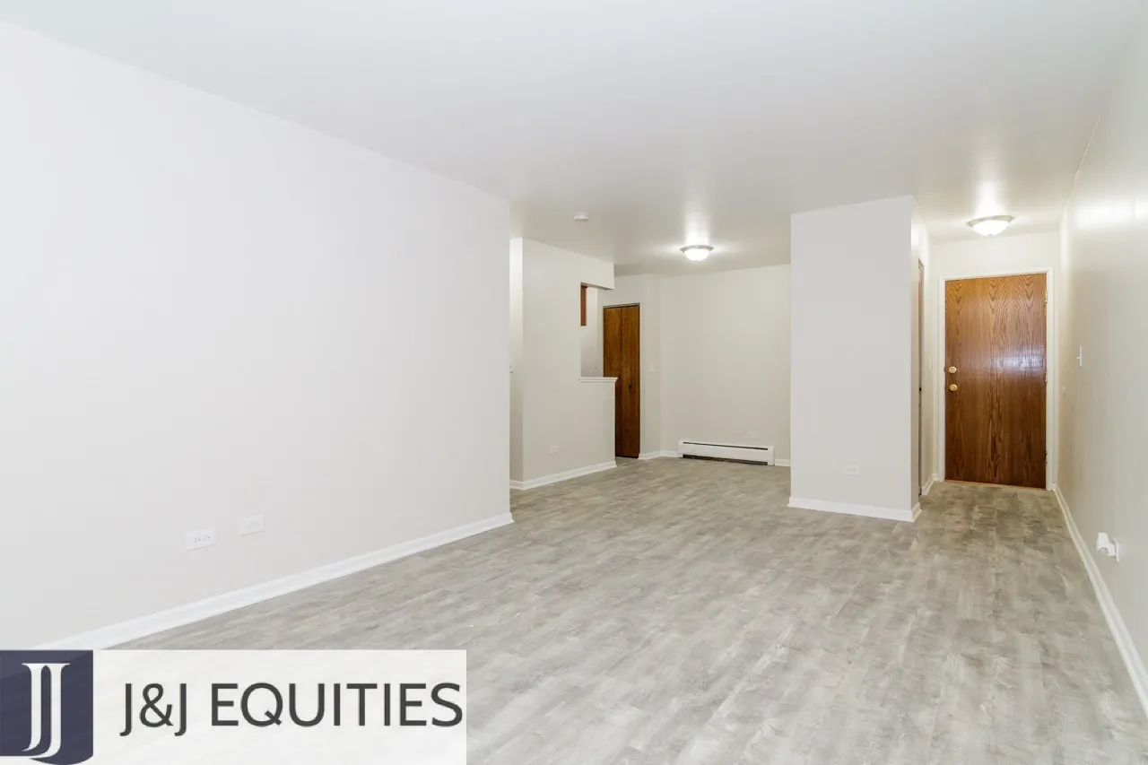 1040 W Hollywood Ave, , 60660, USA 60660-unit#102-Chicago-IL