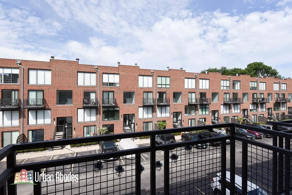 944 W Grace St, ,  60613, USA 60613-unit#B202-Chicago-IL