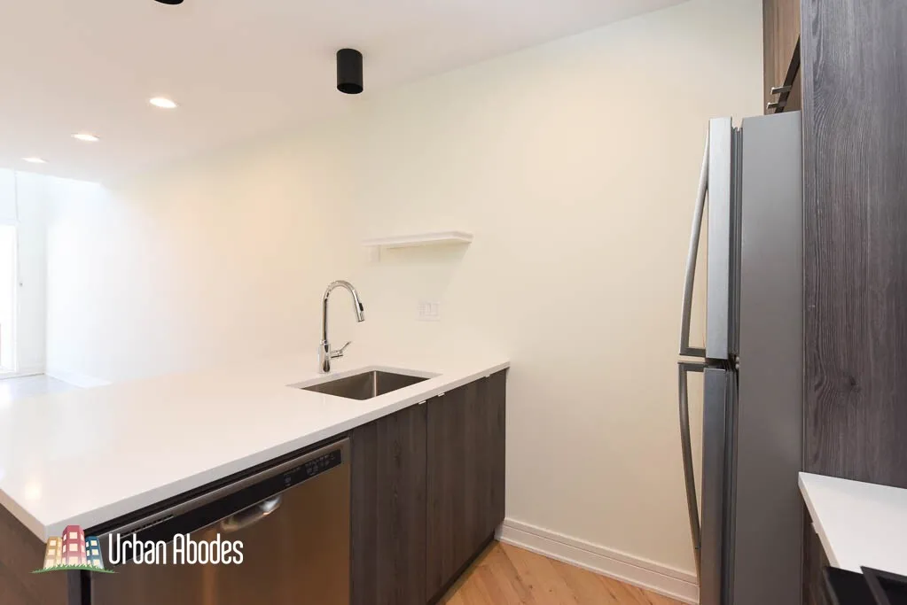 954 W Grace St, ,  60613, USA 60613-unit#J201-Chicago-IL