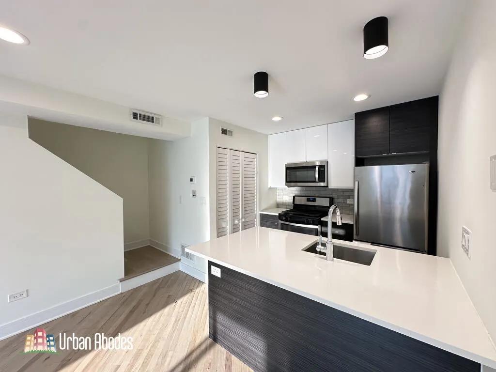 944 W Grace St, , 60613, USA 60613-unit#B201-Chicago-IL