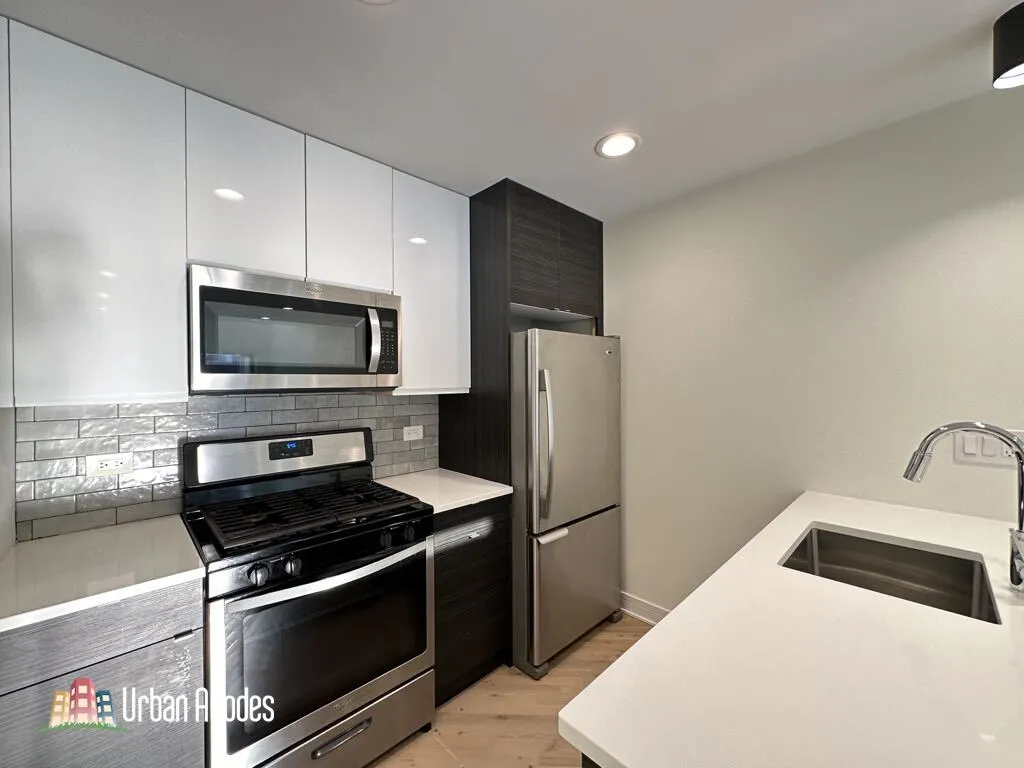 944 W Grace St, , 60613, USA 60613-unit#B201-Chicago-IL