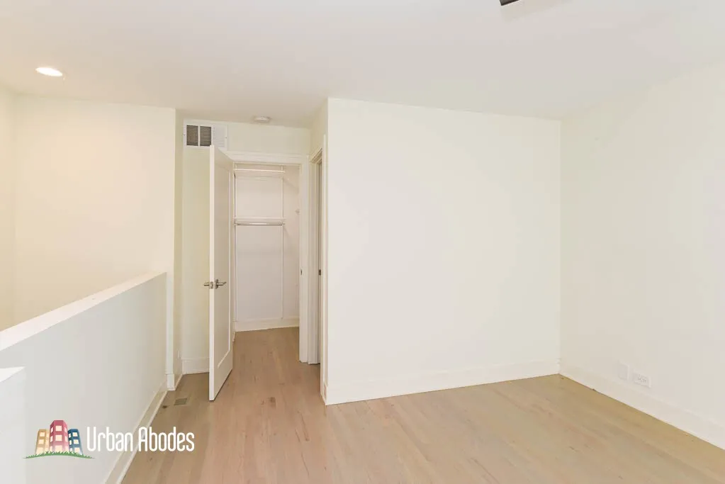 944 W Grace St, ,  60613, USA 60613-unit#C101-Chicago-IL