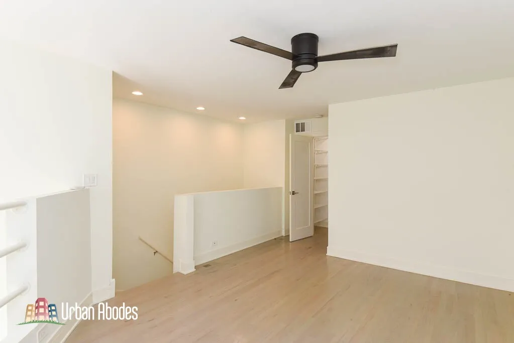 944 W Grace St, ,  60613, USA 60613-unit#C101-Chicago-IL