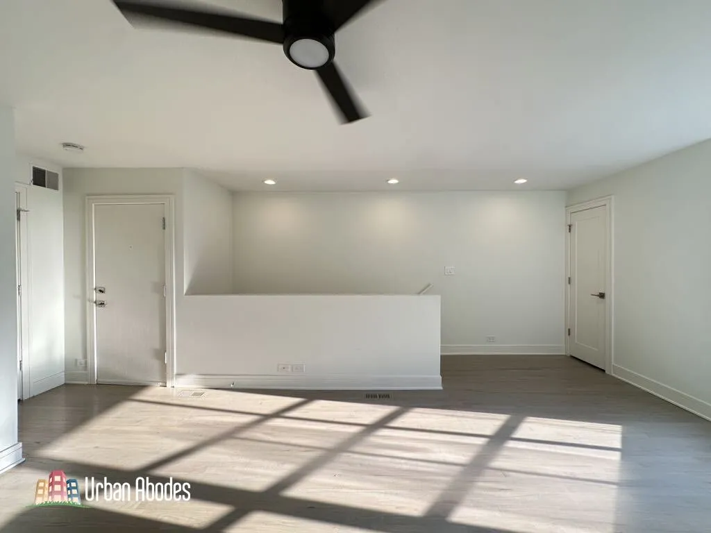 944 W Grace St, ,  60613, USA 60613-unit#G202-Chicago-IL