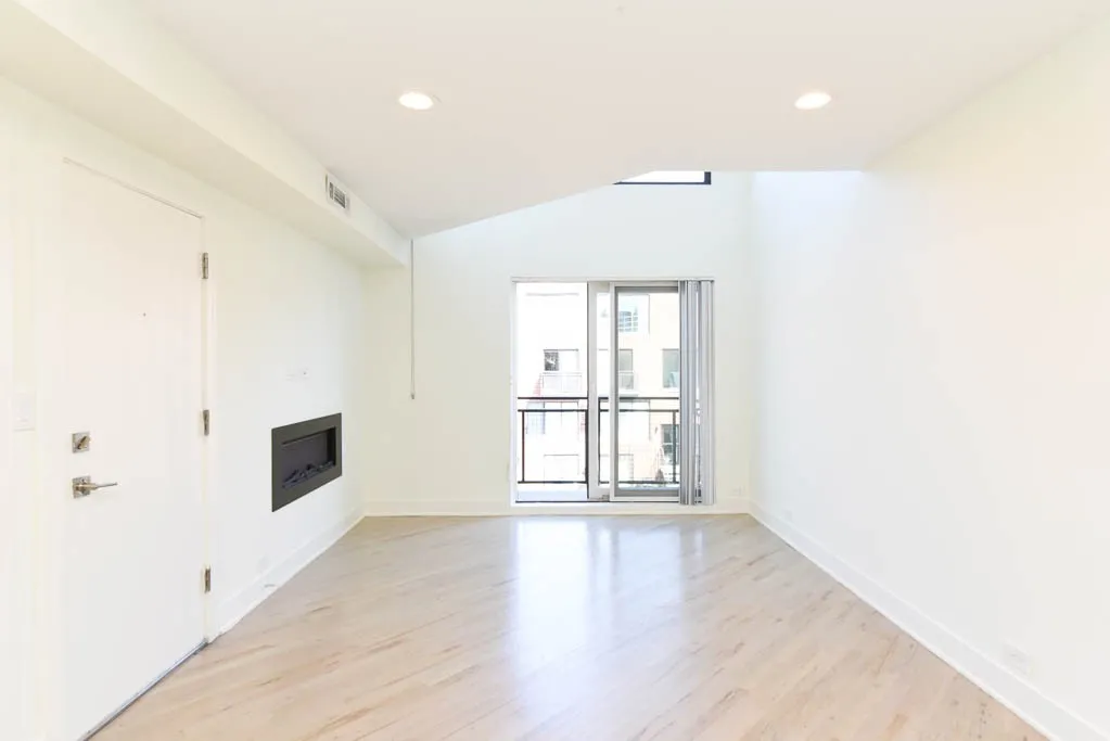 954 W Grace St, , 60613, USA 60613-unit#F201-Chicago-IL