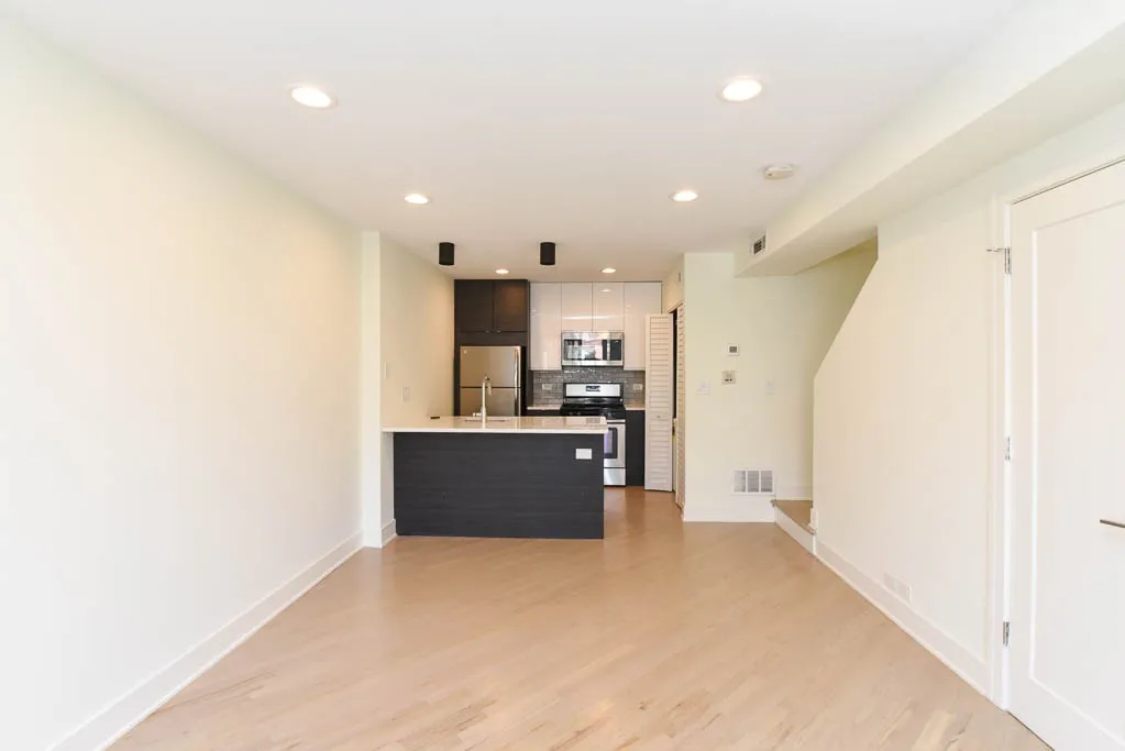 954 W Grace St, , 60613, USA 60613-unit#F201-Chicago-IL