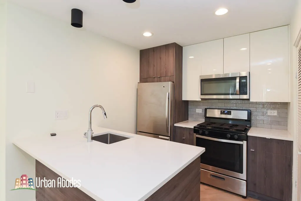 944 W Grace St, , 60613, USA 60613-unit#F102-Chicago-IL