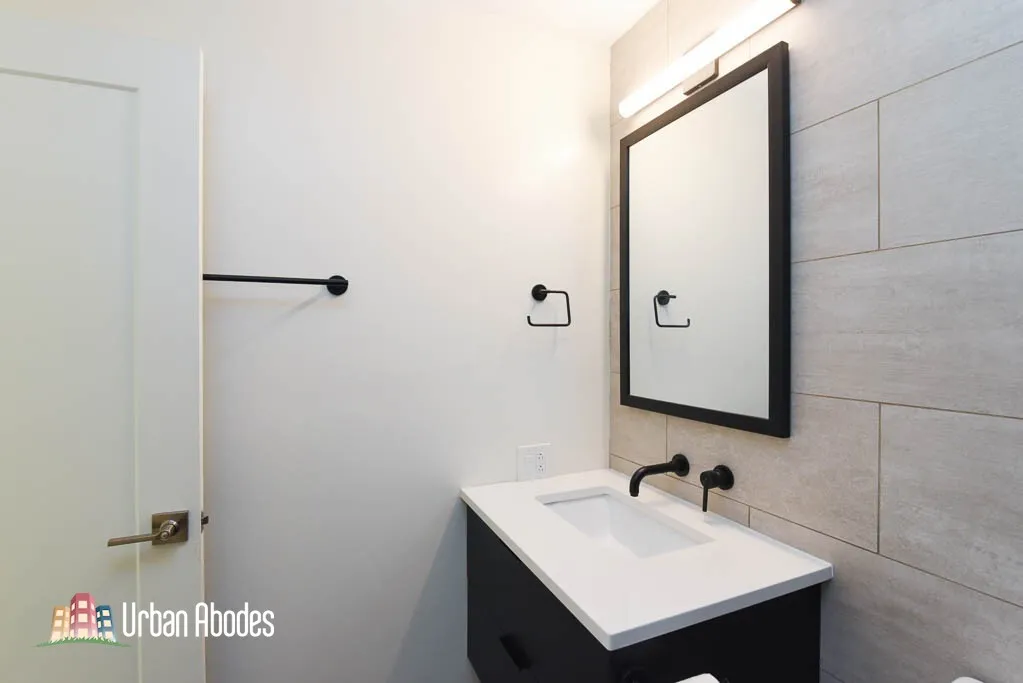 944 W Grace St, , 60613, USA 60613-unit#F102-Chicago-IL