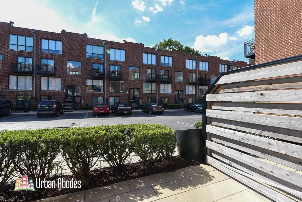 944 W Grace St, , 60613, USA 60613-unit#F102-Chicago-IL