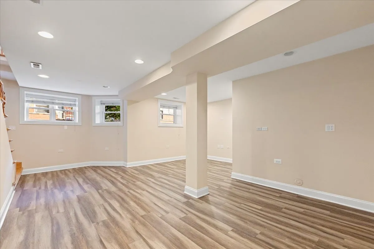 4016 N Central Park Ave, ,  60618, USA 60618-unit#1E-Chicago-IL