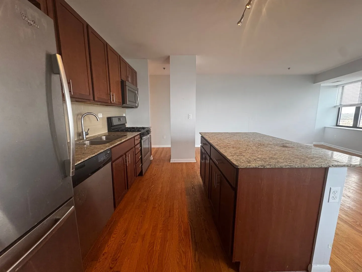1337 W Fargo Ave, ,  60626, USA 60626-unit#1001-Chicago-IL