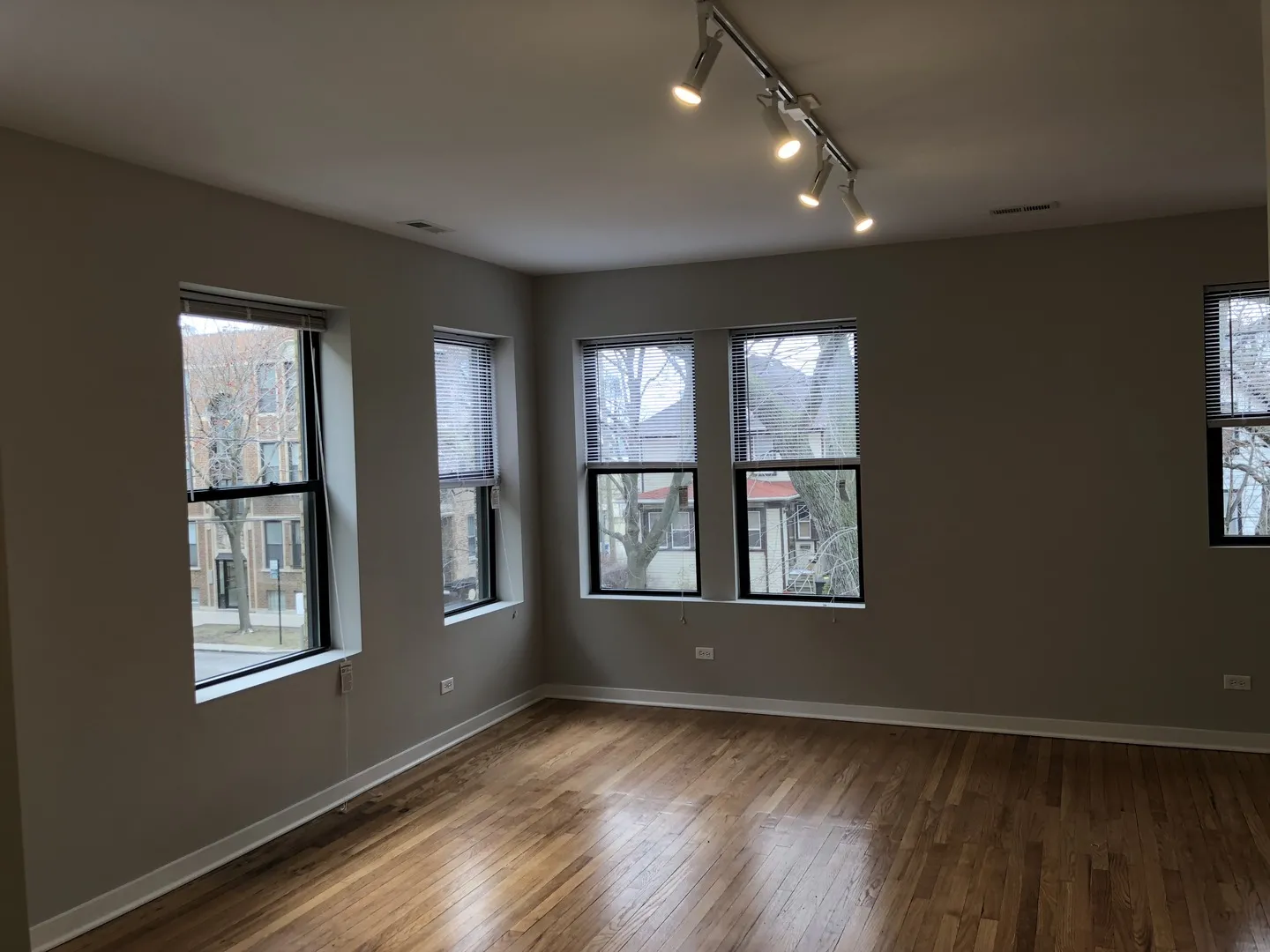 4821 N Christiana Ave, ,  60625, USA 60625-unit#1W-Chicago-IL