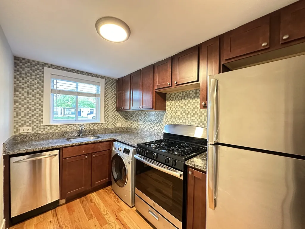 696 Elm Pl, ,  60035, USA 60035-unit#111-Highland Park-IL