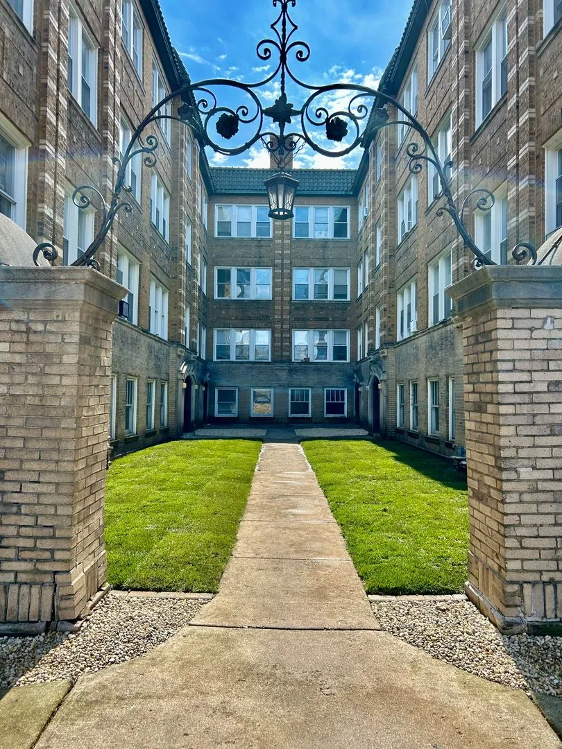 4045 W School St, ,  60641, USA 60641-unit#3S-Chicago-IL