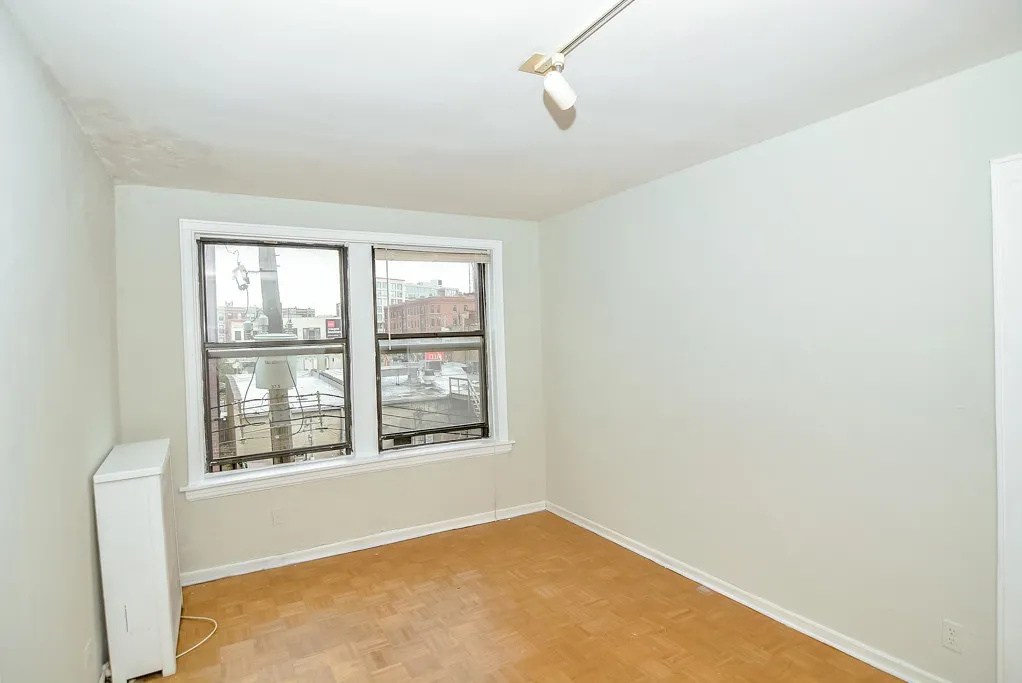 739 W Belmont Ave, , 60657, USA 60657-unit#315-Chicago-IL