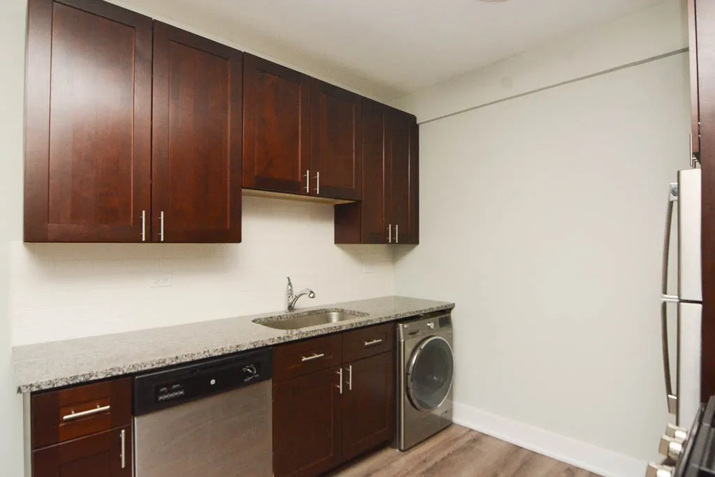 725 St Johns Ave, Highland Park, 60035, USA 60035-unit#03-Chicago-IL