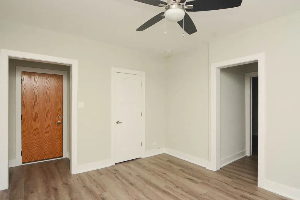 725 St Johns Ave, Highland Park, 60035, USA 60035-unit#03-Chicago-IL