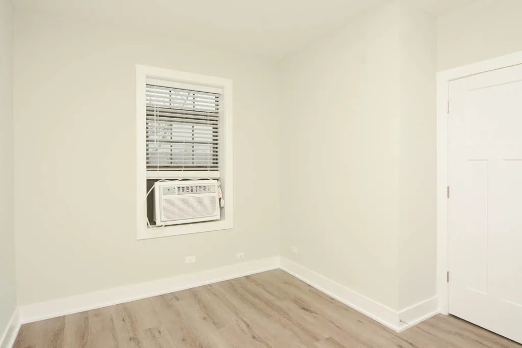 725 St Johns Ave, Highland Park, 60035, USA 60035-unit#03-Chicago-IL
