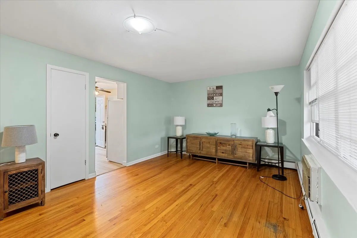 1725 Howard Ave, ,  60018, USA 60018-unit#104-Des Plaines-IL