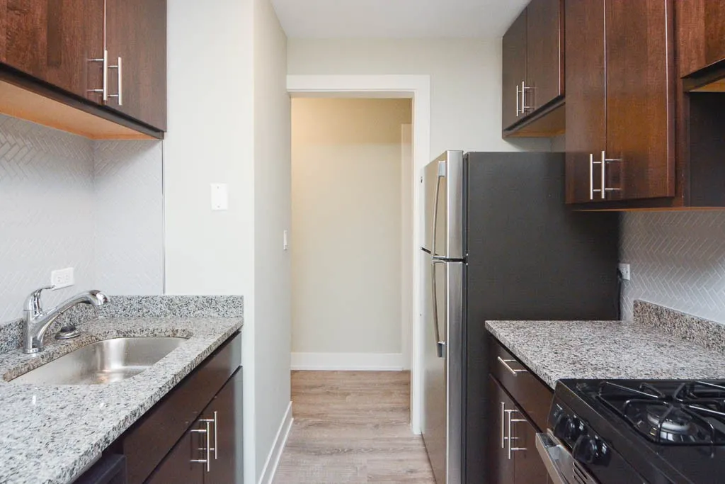 530 W Surf St, , 60657, USA 60657-unit#212-Chicago-IL