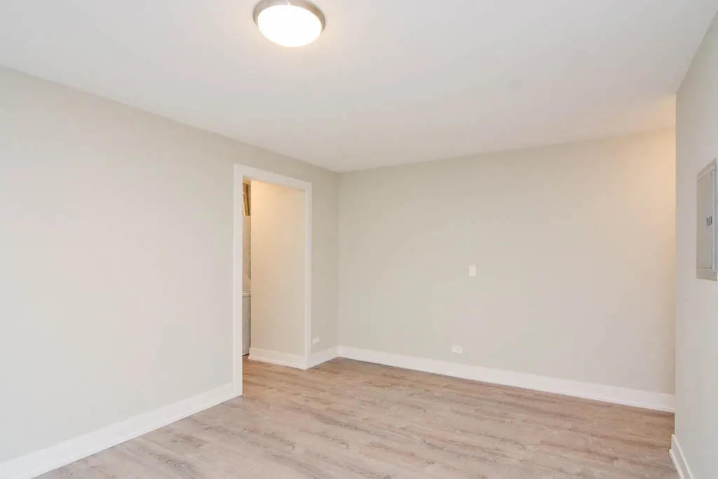 530 W Surf St, , 60657, USA 60657-unit#212-Chicago-IL