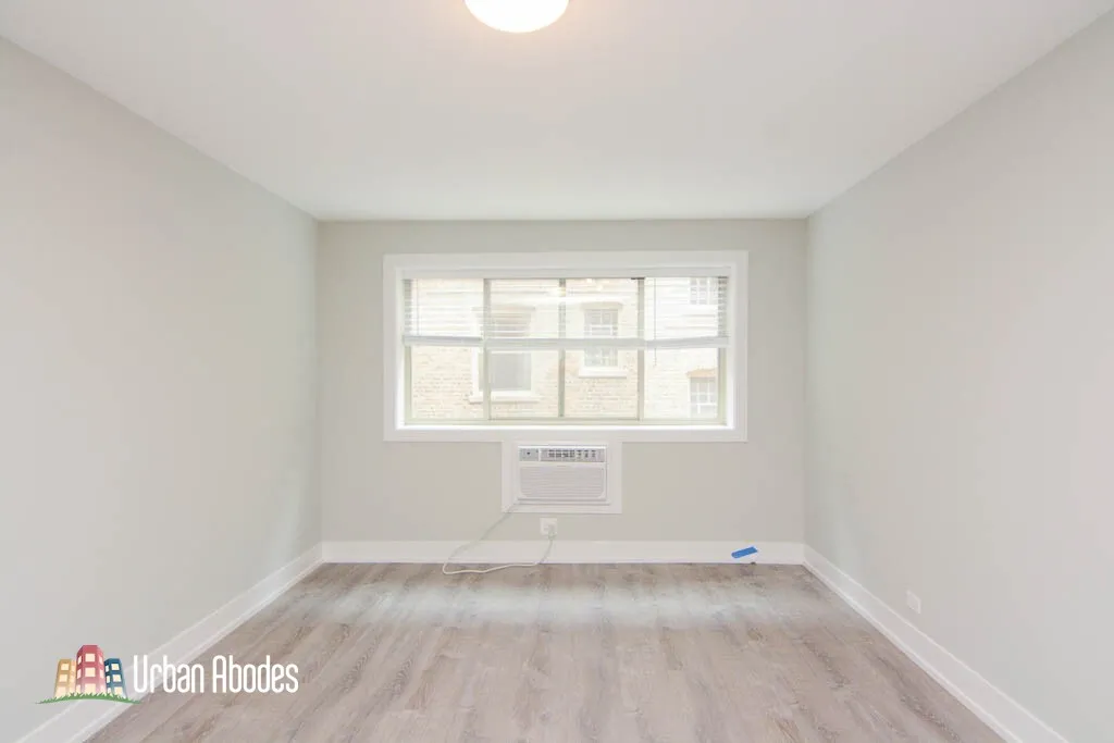 530 W Surf St, ,  60657, USA 60657-unit#219-Chicago-IL