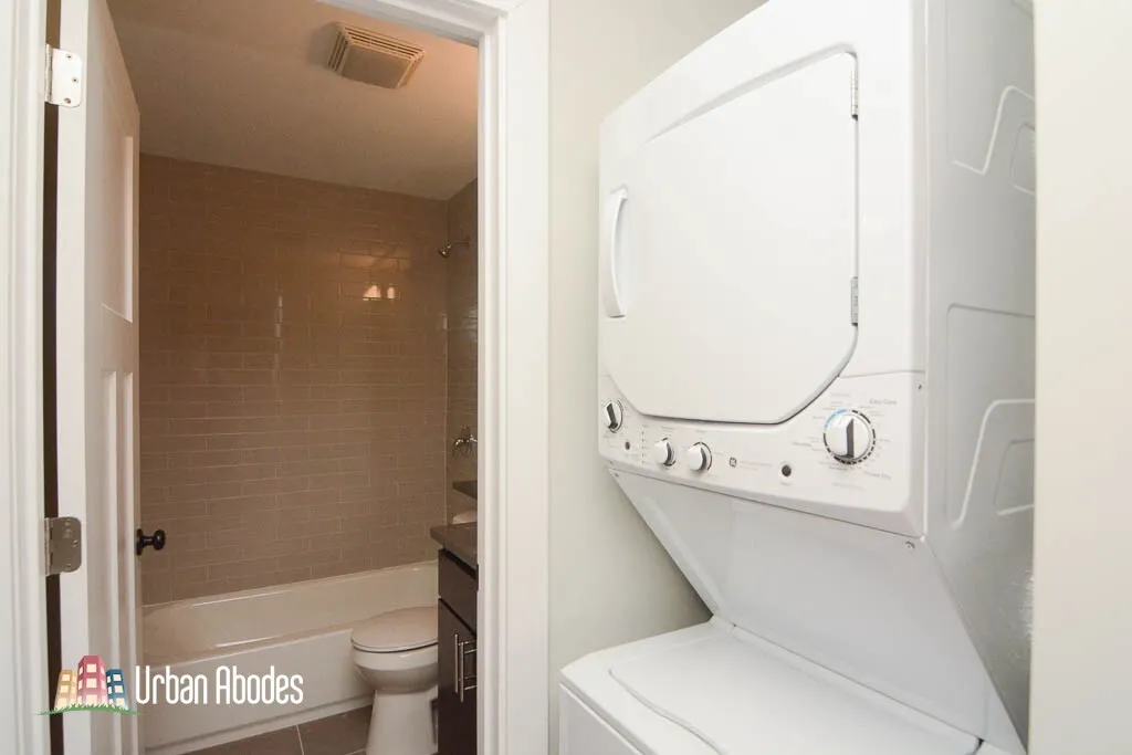 530 W Surf St, ,  60657, USA 60657-unit#219-Chicago-IL