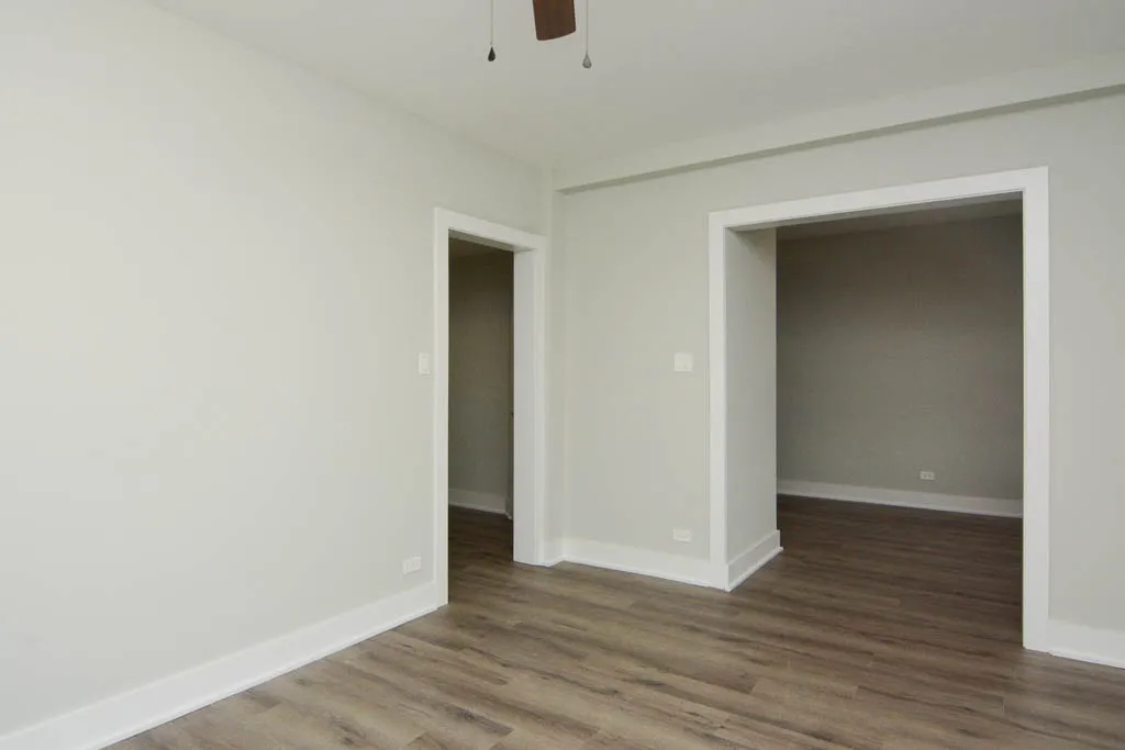 725 St Johns Ave, Highland Park,  60035, USA 60035-unit#04-Chicago-IL