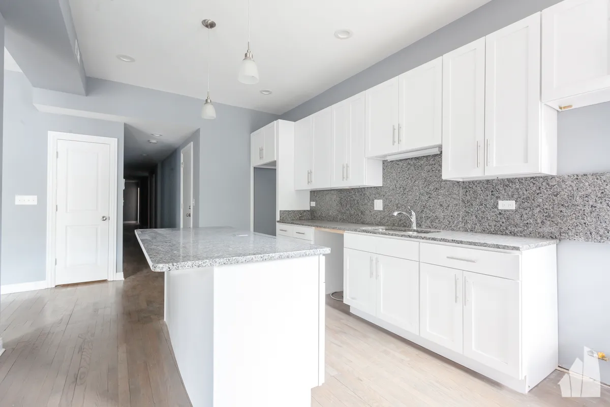 5130 S Greenwood Ave, ,  60615, USA 60615-unit#2S-Chicago-IL