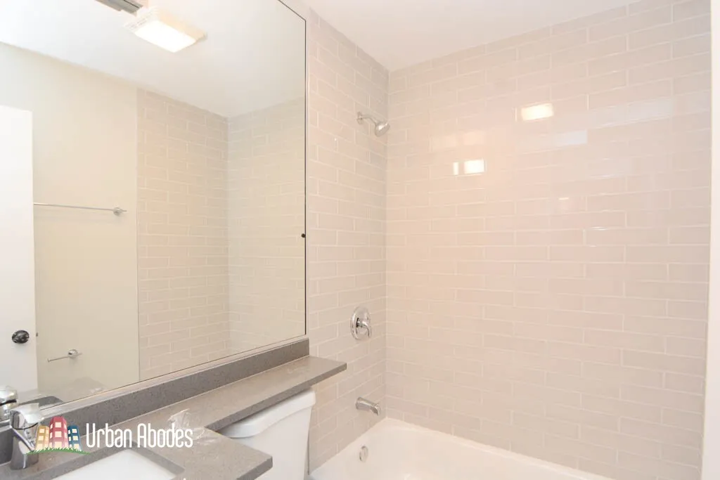530 W Surf St, , 60657, USA 60657-unit#311-Chicago-IL
