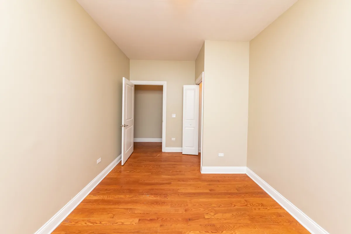 6217 S Kimbark Ave, ,  60637, USA 60637-unit#3S-Chicago-IL