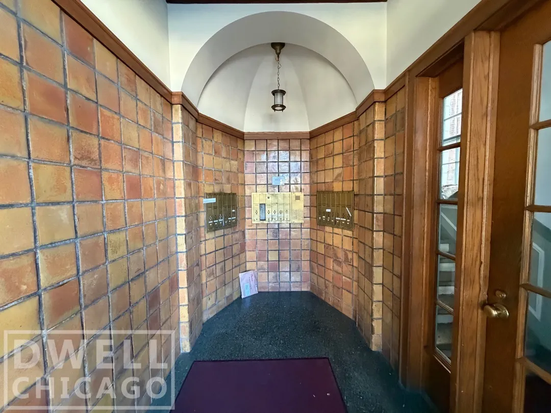 1601 W Thome Ave, ,  60660, USA 60660-unit#2A-Chicago-IL