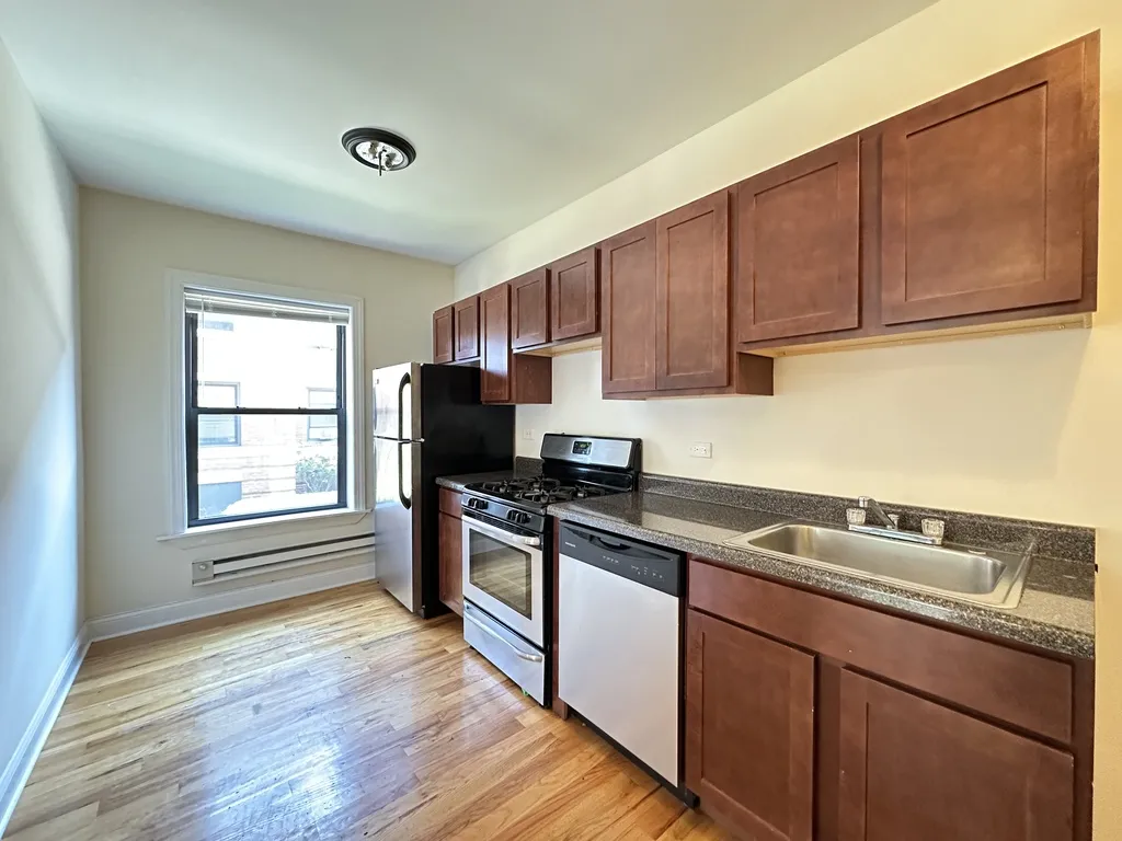 957 W Cornelia Ave, ,  60657, USA 60657-unit#1A-Chicago-IL
