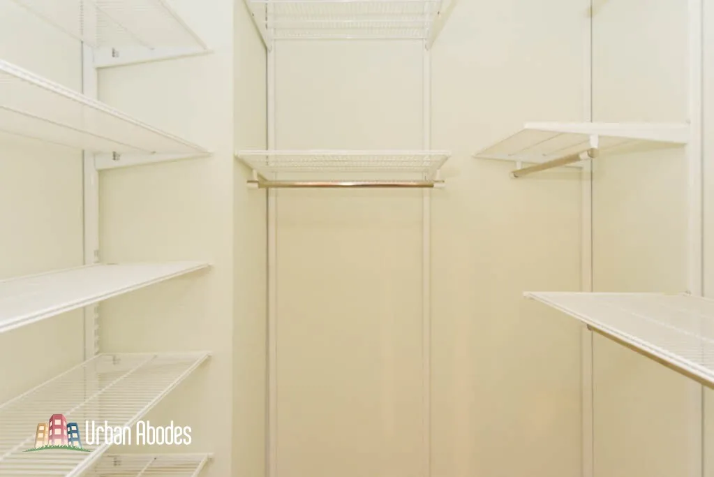 944 W Grace St, ,  60613, USA 60613-unit#B101-Chicago-IL